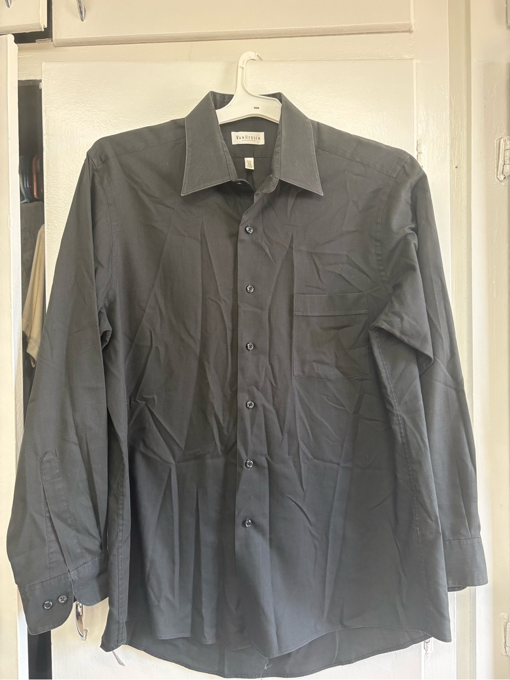 Van Heusen Men's Black Long-Sleeve Dress Shirt